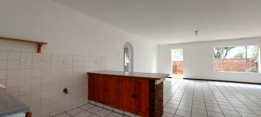 1 Bedroom Property for Sale in Kaffrarian Heights Eastern Cape